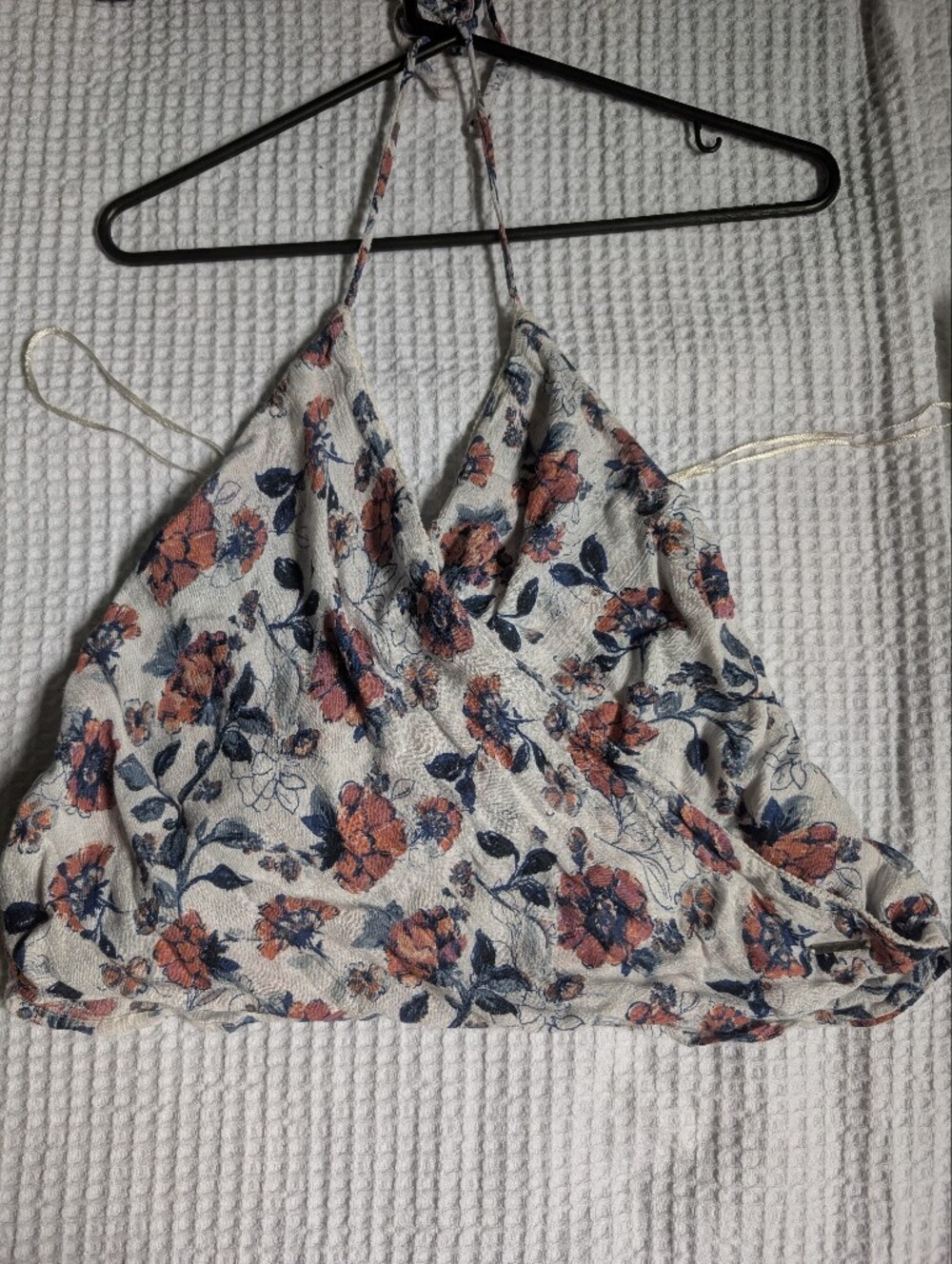 Abercrombie & Fitch Cream Floral V-Neck Halter Cami